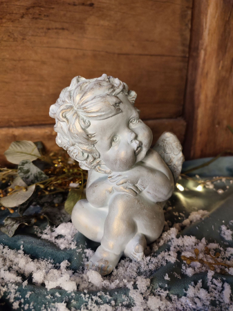 Decoratiuni casa - Statueta Ingeras