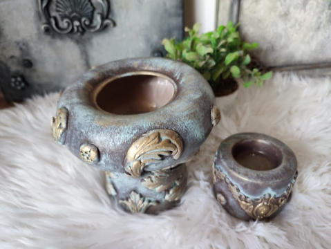 Vază Ceramică și Suport pentru Lumânare – Set Decorat în Stil Antic [2]