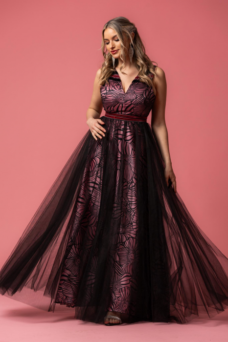 Rochie Ellis [9]