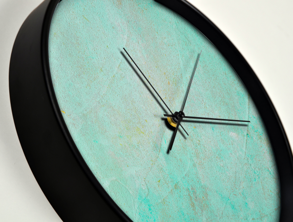 Ceas de perete, pentru living, birou sau showroom, Perete... imperfect [2]