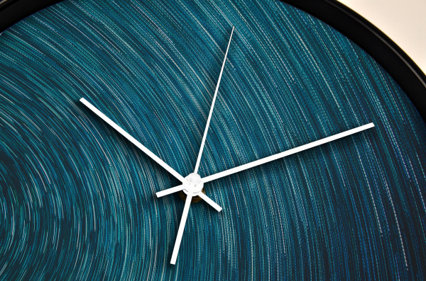 Ceas de perete, pentru living, birou sau showroom, Vortex albastru [3]