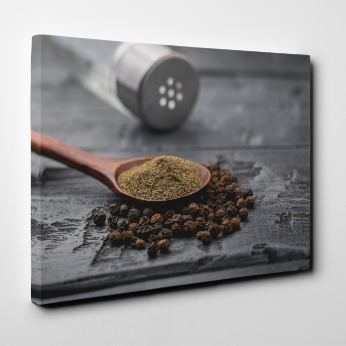 Tablou canvas bucatarie, Boabe de piper macinate [2]