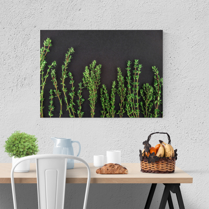 Tablou canvas bucatarie, Crengute verzi de cimbru [4]