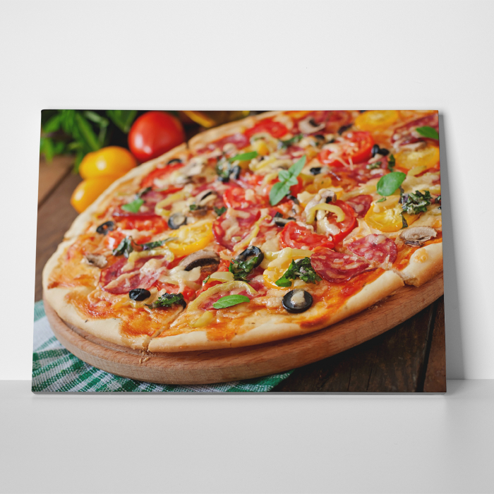 Tablou canvas bucatarie, Pizza cu blat subtire [3]