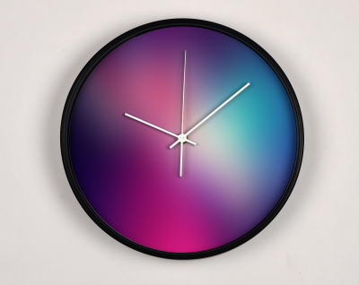 Ceasuri de perete - Ceas de perete, pentru living, birou sau showroom, Fundal blurat in nuante de violet