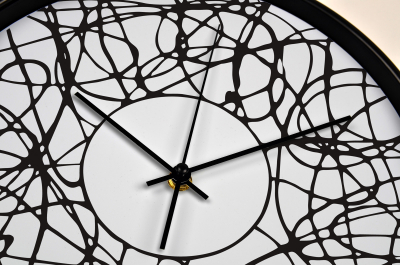 Ceas de perete, pentru living, birou sau showroom, O incurcatura eleganta/fundal alb [2]