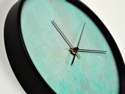Ceas de perete, pentru living, birou sau showroom, Perete... imperfect [1]
