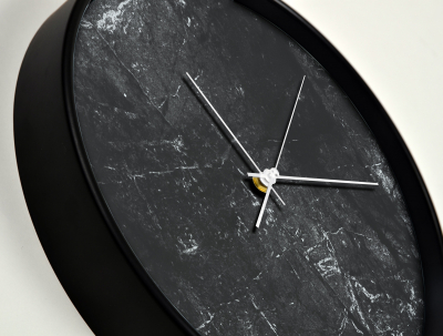 Ceas de perete, pentru living, birou sau showroom, Textura de perete negru vopsit [1]