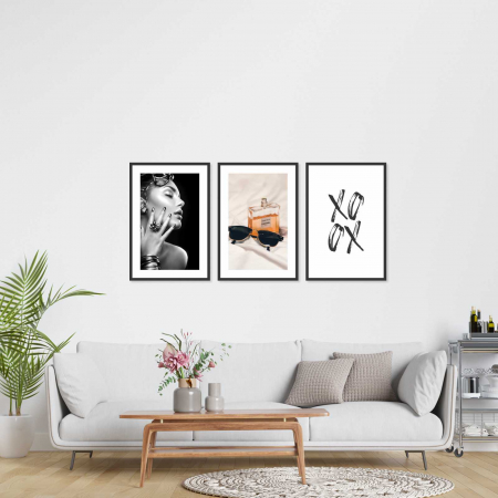 Tablouri cu rama - Set 3 tablouri cu ramă, "xoxo"