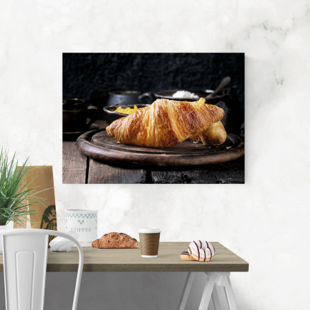 Tablou canvas bucatarie, Croisant proaspat scos de la cuptor [3]
