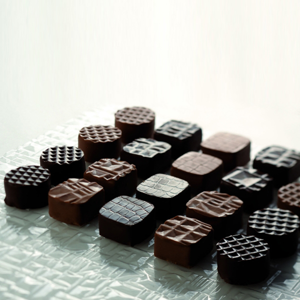 Decor Relief Ciocolata, Praline - Set 32 Folii Plastic 40x25 cm, 4 modele [1]