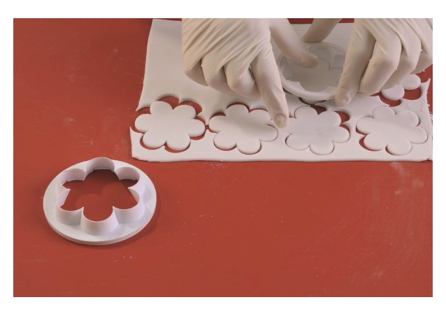 Floare 6 Petale - Decupatoare Plastic Ø 6.5 si 7.5 cm, Set 2 Buc [2]