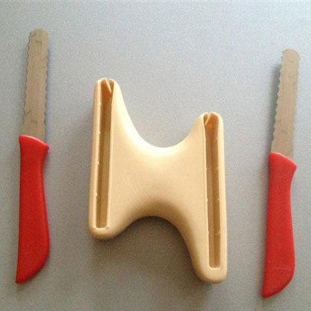 Brutarie, Patiserie - Ustensile - Cutit Crestare Paine cu 2 Lame Inox Fixe Zimtate L 8.5 cm
