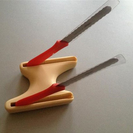 Cutit Crestare Paine cu 2 Lame Inox Fixe Zimtate L 8.5 cm [2]