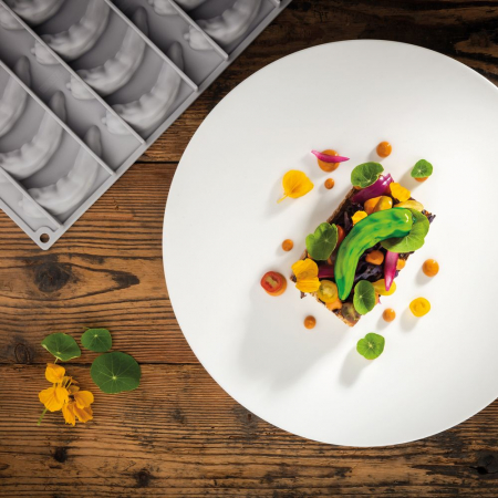 Forme Silicon pentru Decor si Plating - Forma Silicon Gourmand Ardei Iute 9 x 3.5 x H 2 cm, 12 cavitati