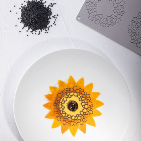 Forme de Silicon Cofetarie - Forma Silicon Gourmand Forma Rotunda Floare Jasmine Ø 11.5 x H 0.15 cm, 3 cavitati