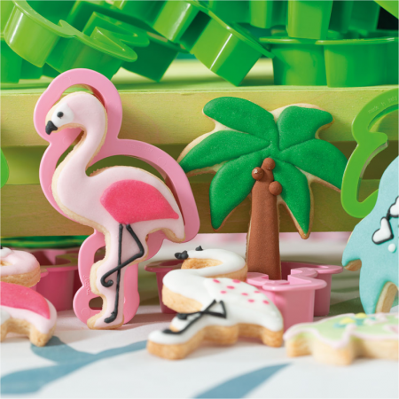 Cofetarie - Ustensile - Palmier si Flamingo - Decupatoare Plastic Ø 9.5 si 10 x H 2.2 cm, Set 2 Buc