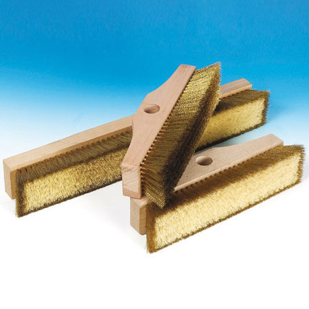 Brutarie, Patiserie - Ustensile - Perie pentru curatare vatra cuptor cu fire mixte de alama si naturale.