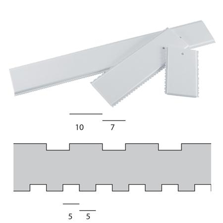 Brutarie, Patiserie - Ustensile - Pieptene Decorare, 2 Modele Decor cu Latimi, 5 si 7 mm, Material Plastic, L 70 cm
