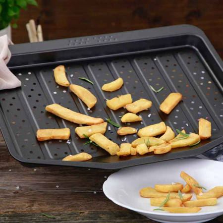 Tava Coacere Perforata Crisp & Fry 41 x 31.5 x H 2.5 cm, Aluminiu Antiaderent [3]
