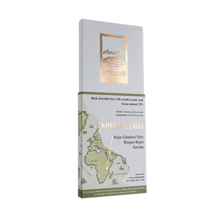 Noutăți - Ciocolată neagră din boabe de cacao Kokoa Kamili, cu semințe de susan cu wasabi. 50g