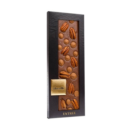 Cu condimente - Tableta de ciocolata artizanala chocoMe cu lapte, sare de mare, praf de vanilie din Tahiti, nuci de pecan 110g *