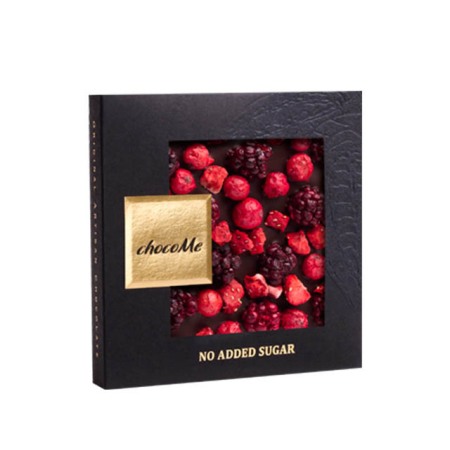 Fără zahăr - Tableta de ciocolata artizanala chocoMe fara zahar adaugat cu mure, coacaze rosii, zmeura liofilizata 50g