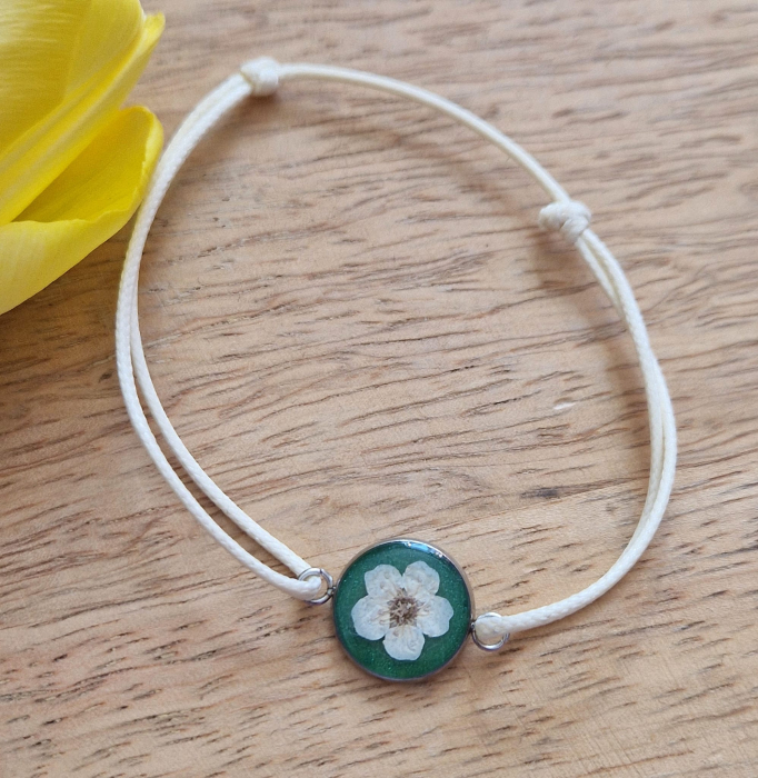 Brățară cu floarea de prun [2]