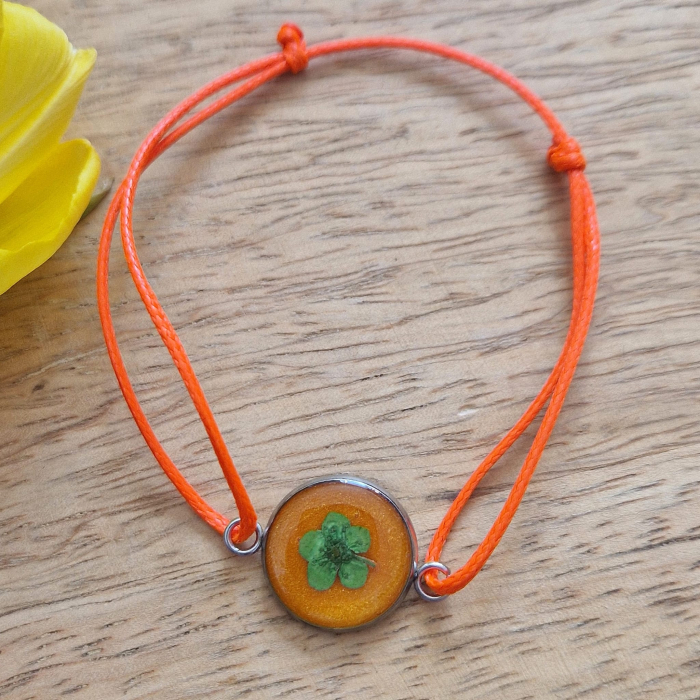 Brățară cu floarea de prun [2]