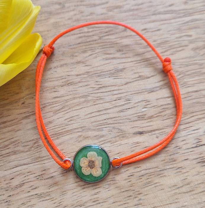 Brățară cu floarea de prun [2]