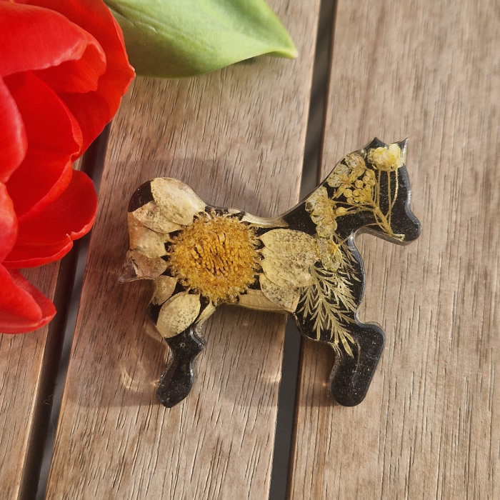 Broșă cu flori sălbatice - cal [2]