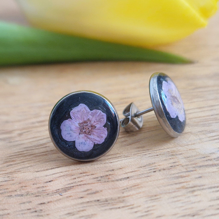 Cercei cu șurub din oțel cu flori de prun [4]