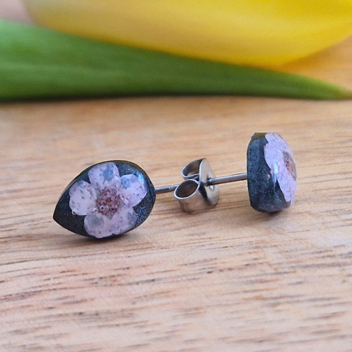 Cercei cu șurub din oțel cu flori de prun [4]