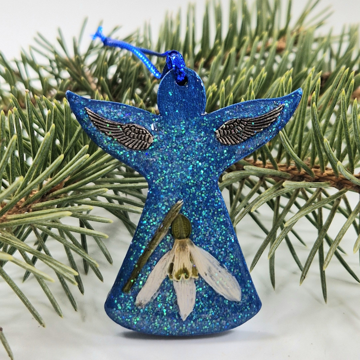 Karácsonyi angyaldísz – Igazi virágokkal, fából [1]