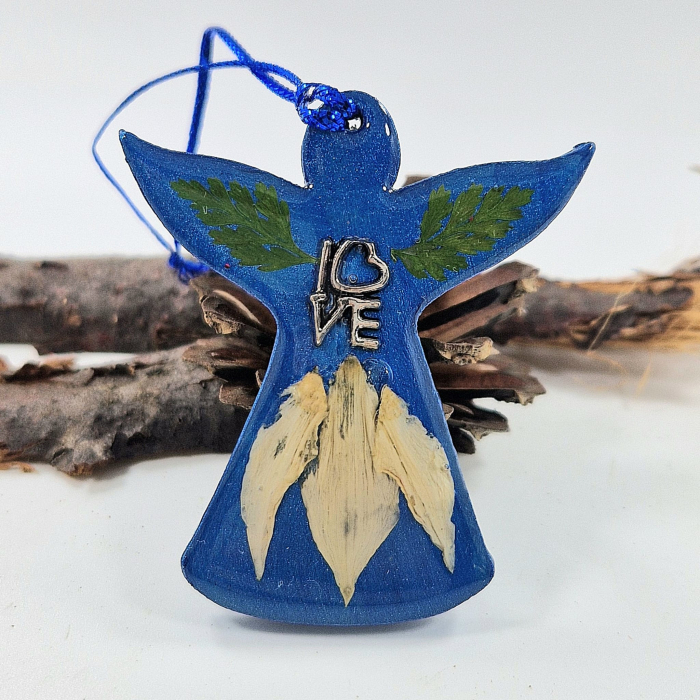 Karácsonyi angyaldísz – Igazi virágokkal, fából [1]