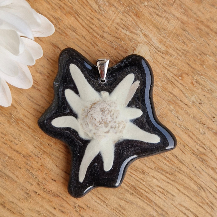 Pandantiv argint cu floarea de colț [2]