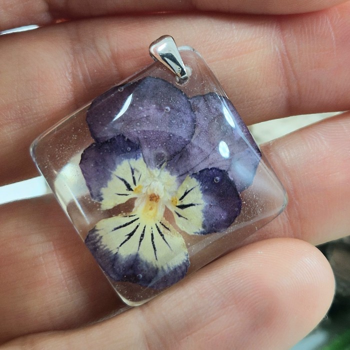 Pandantiv argint cu flori de panseluță [3]