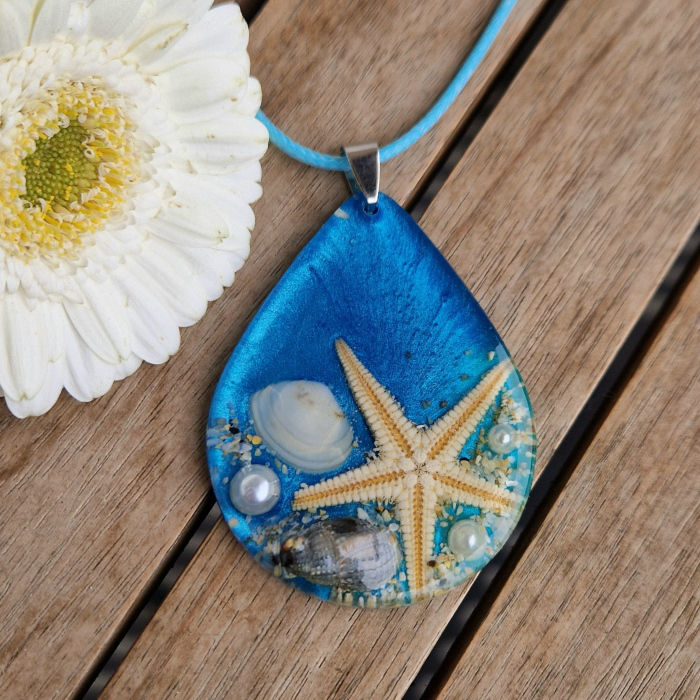 Pandantiv din oțel cu comorile mării + șnur cerat [2]