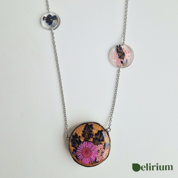 Vadvirág acél nyaklánc [1]