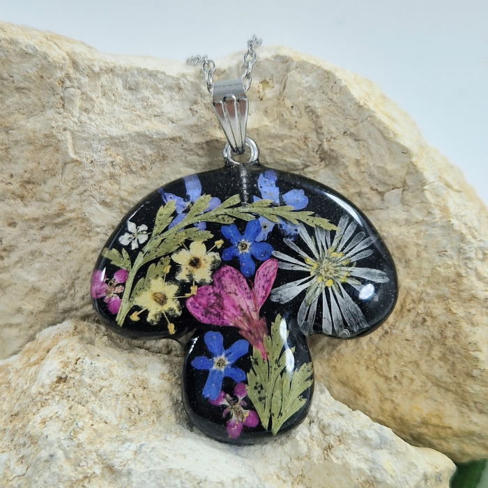 Vadvirág acél medál [1]