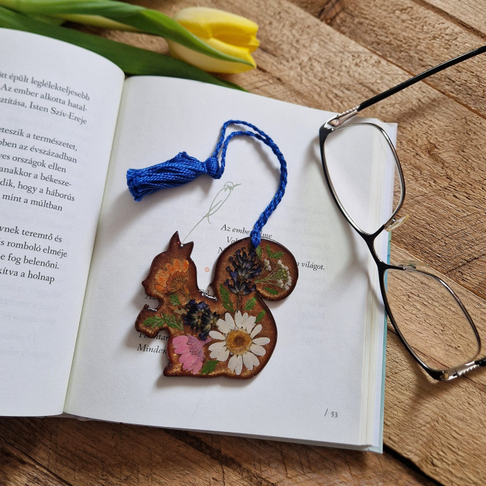 Semn de carte cu flori sălbatice și margaretă - veverita [2]