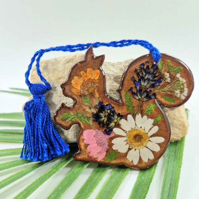 Semn de carte cu flori sălbatice și margaretă - veverita [3]