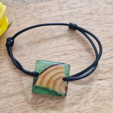 Brățară cu bucăți de lemn [1]