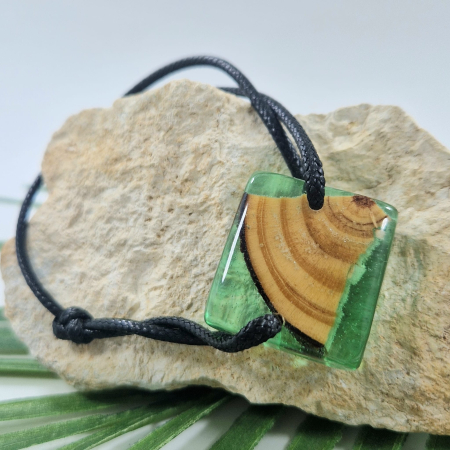 Bijuterii fără metal - Brățară cu bucăți de lemn