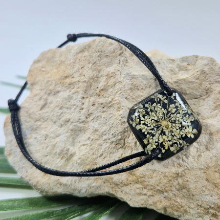 Bijuterii fără metal - Brățară cu flori de morcov