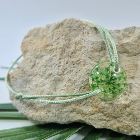 Bijuterii fără metal - Brățară cu flori de morcov