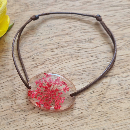 Brățară cu flori de morcov [1]