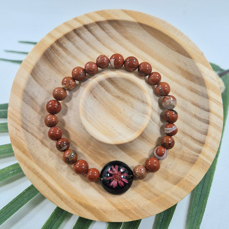 Ékszerek igazi virágokból - Vörös jáspis karkötő 6mm-es gyöngyökből – 15 cm csuklóméret