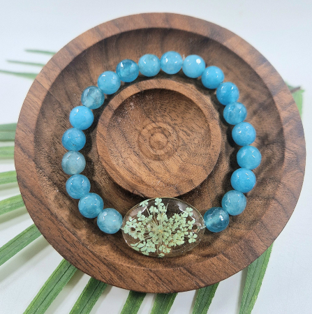 Ékszerek igazi virágokból - Apatit karkötő 8mm-es gyöngyökből – 16 cm csuklóméret