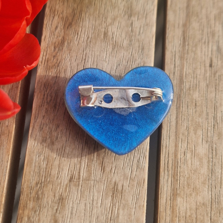 Broșă cu floarea de bănuți [2]